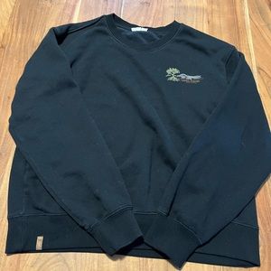 Tentree crew neck - Madagascar project logo. Very soft fleece lining .